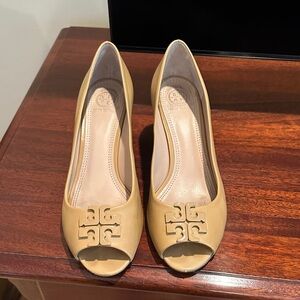 Tory Burch tan Peep-Toe Heels